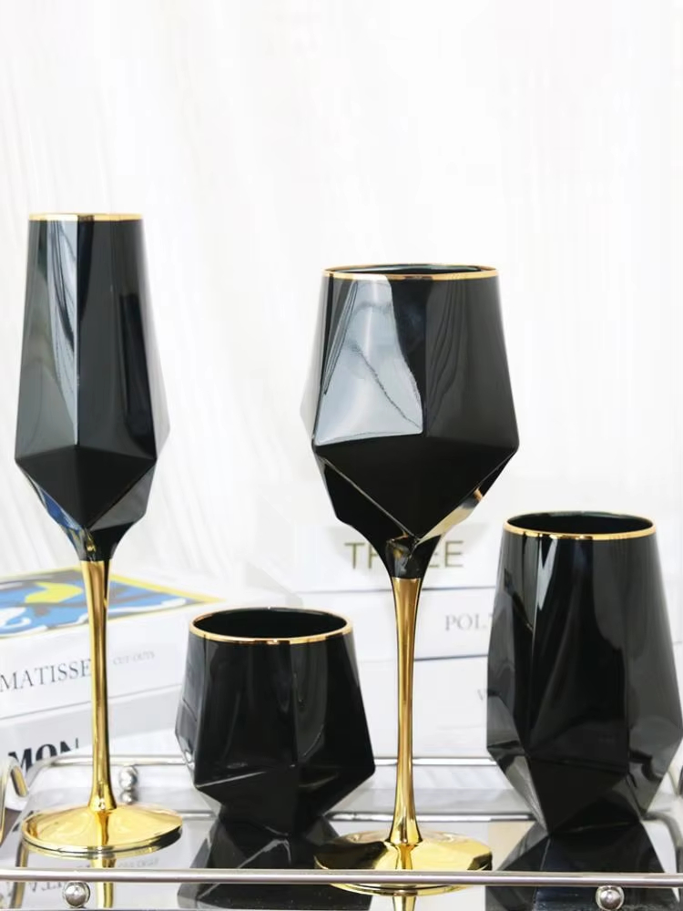 Wine Beer The Whiskey - Verre à vin en cristal noir
