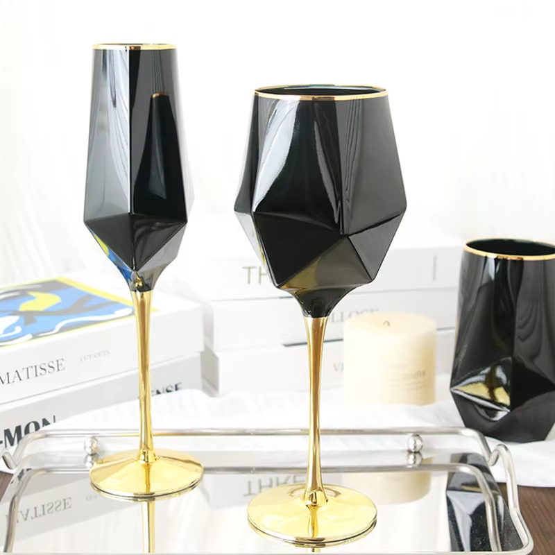 Verre à vin en cristal noir pu - Wine Beer The Whiskey avis et prix